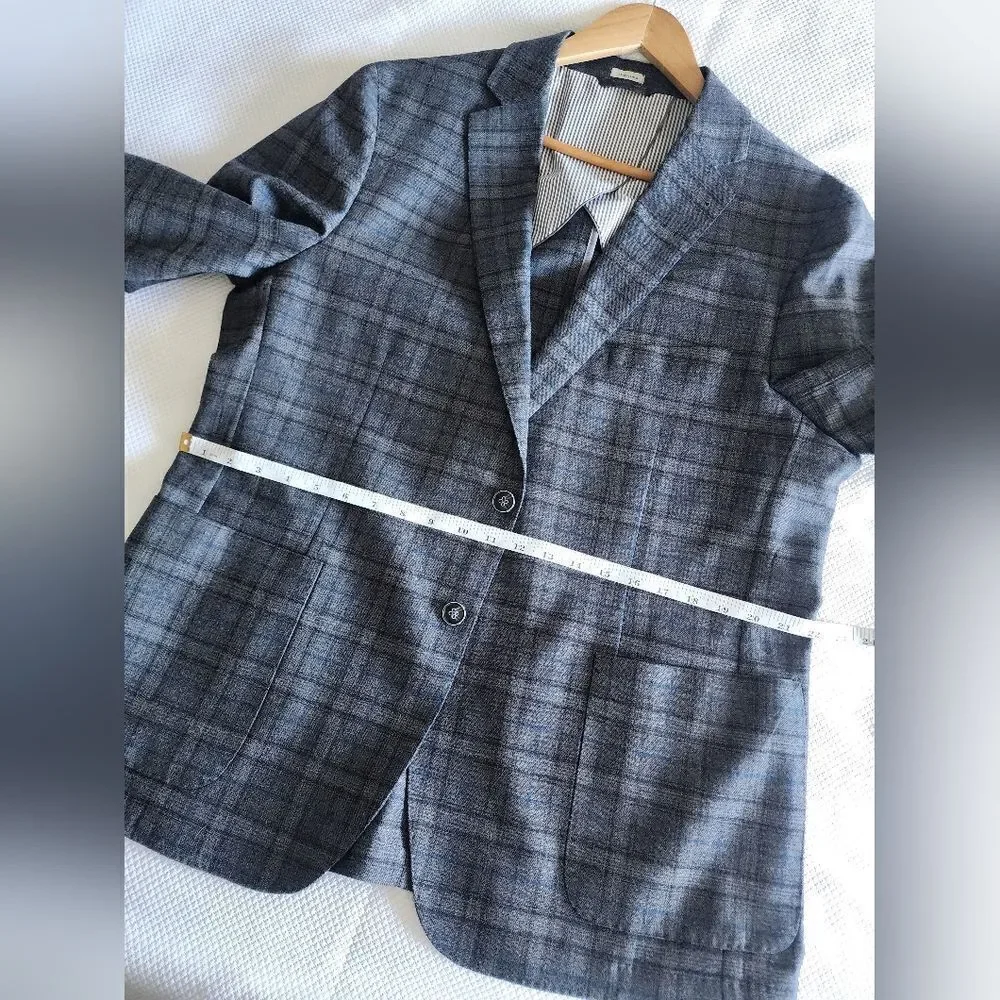 Peter Millar Gray And Blue Sport Coat with Notched Lapel Tag For Info Only
